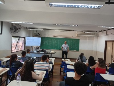 Presidente do Sindicato integra palestra sobre energia solar fotovoltaica na Fatec-SP
