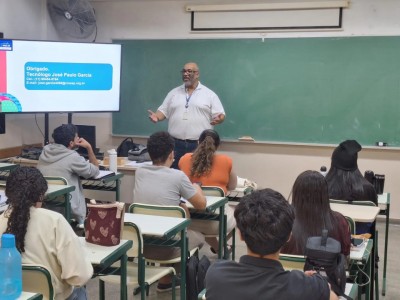 Presidente do Sindicato ministra palestra na Fatec-SP